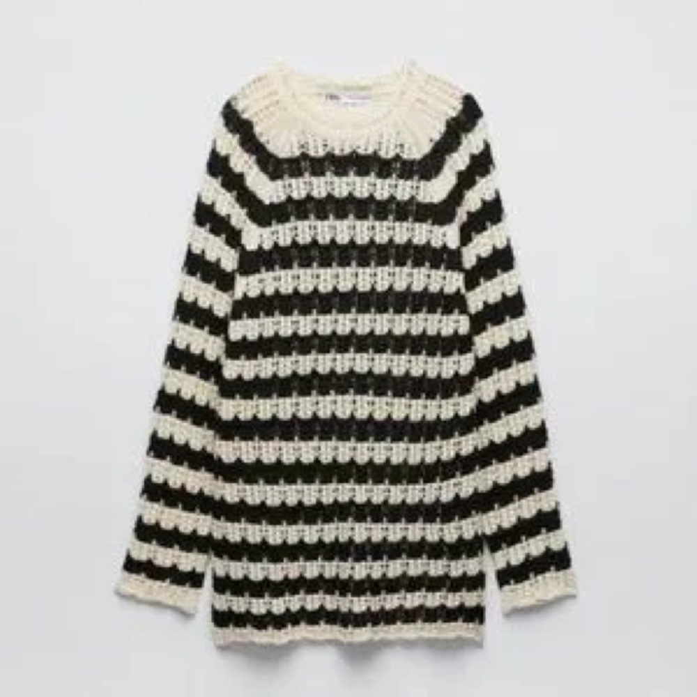 Zara Striped Black and White Knit Dress - Picture 4 of 7